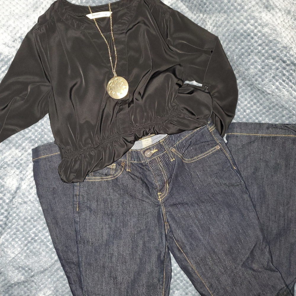 Gap Dark Rinse Jeans EUC!! Size 4